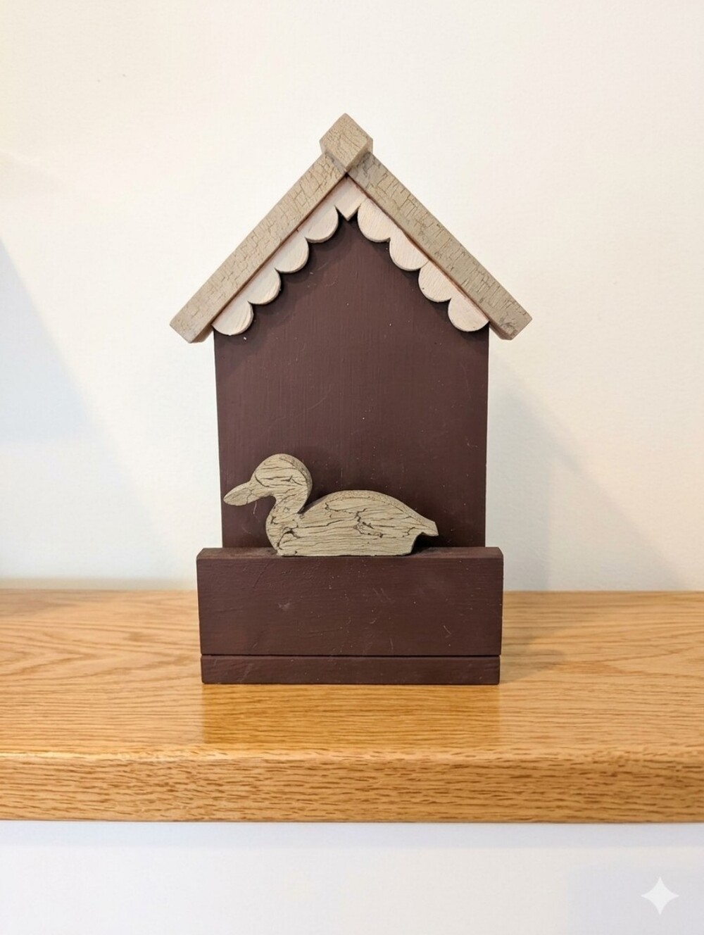 Vintage Wooden Duck House – Napkin Older